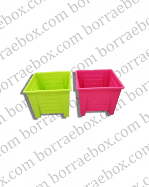 กระถางต้นไม้เหลี่ยม